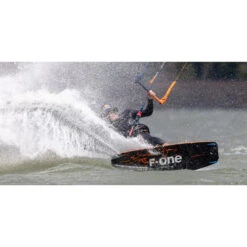 Planche F.one Trax Hrd Carbone 2025 Nue 13 Planche F.one Trax Hrd Carbone 2025 Nue -Pas Cher Surf Magasin planche fone trax hrd carbone 2025 nue 3