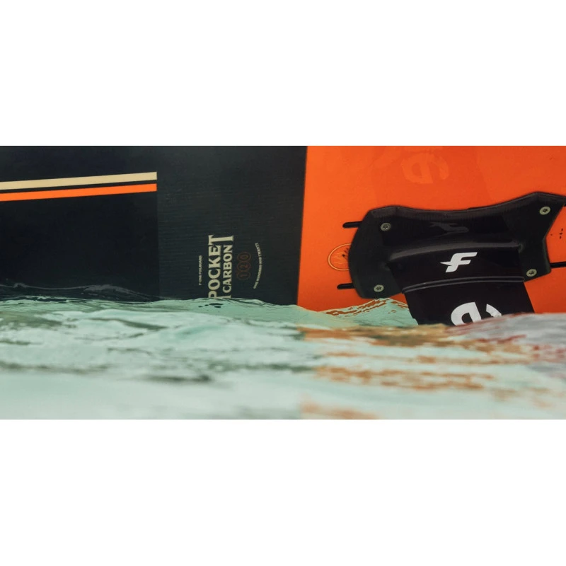 Pack Foil F-One Escape 530 + Pocket Carbone 5 Pack Foil F-One Escape 530 + Pocket Carbone – Image 3
